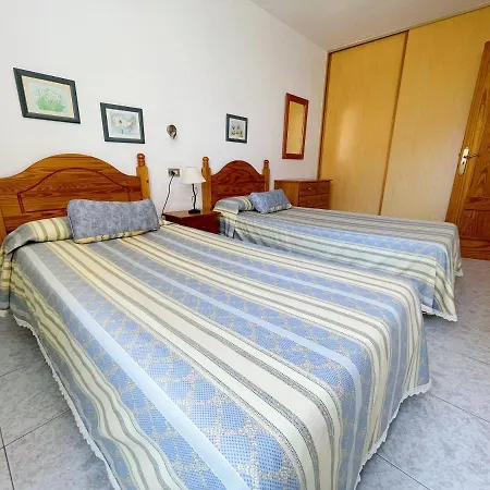 Torres Del Sol Апартаменти